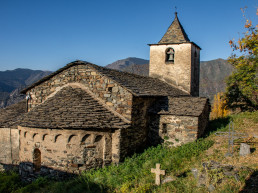 Absis i cementiri de Santa María de Ginestarre
