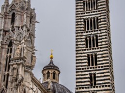 Torre estil romànic catedral de Siena